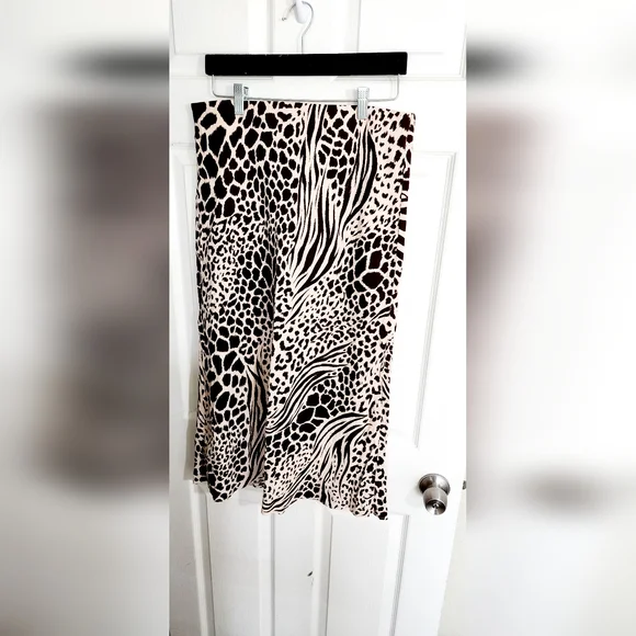NWT Ann Taylor Animal Print Midi Skirt - Picture 2 of 6